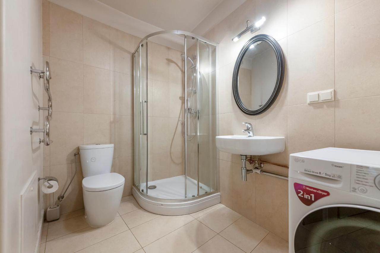 Luxury Gaono Apartments Vilnius Old Town I Self Check In I Free Private Parking Zewnętrze zdjęcie